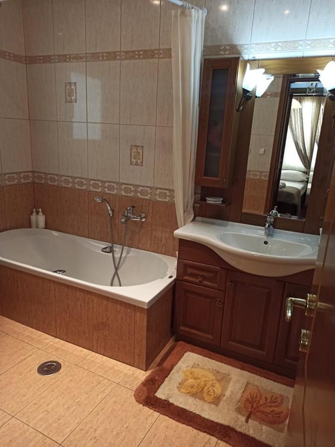 דירות Golden Mirror In קאבאלה מראה חיצוני תמונה